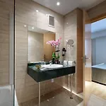 Отель Exe Tartessos 4*